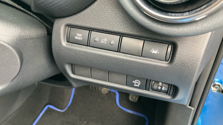 Nissan Juke 1.0 DiG-T N-Connecta 5dr DCT Petrol Hatchback